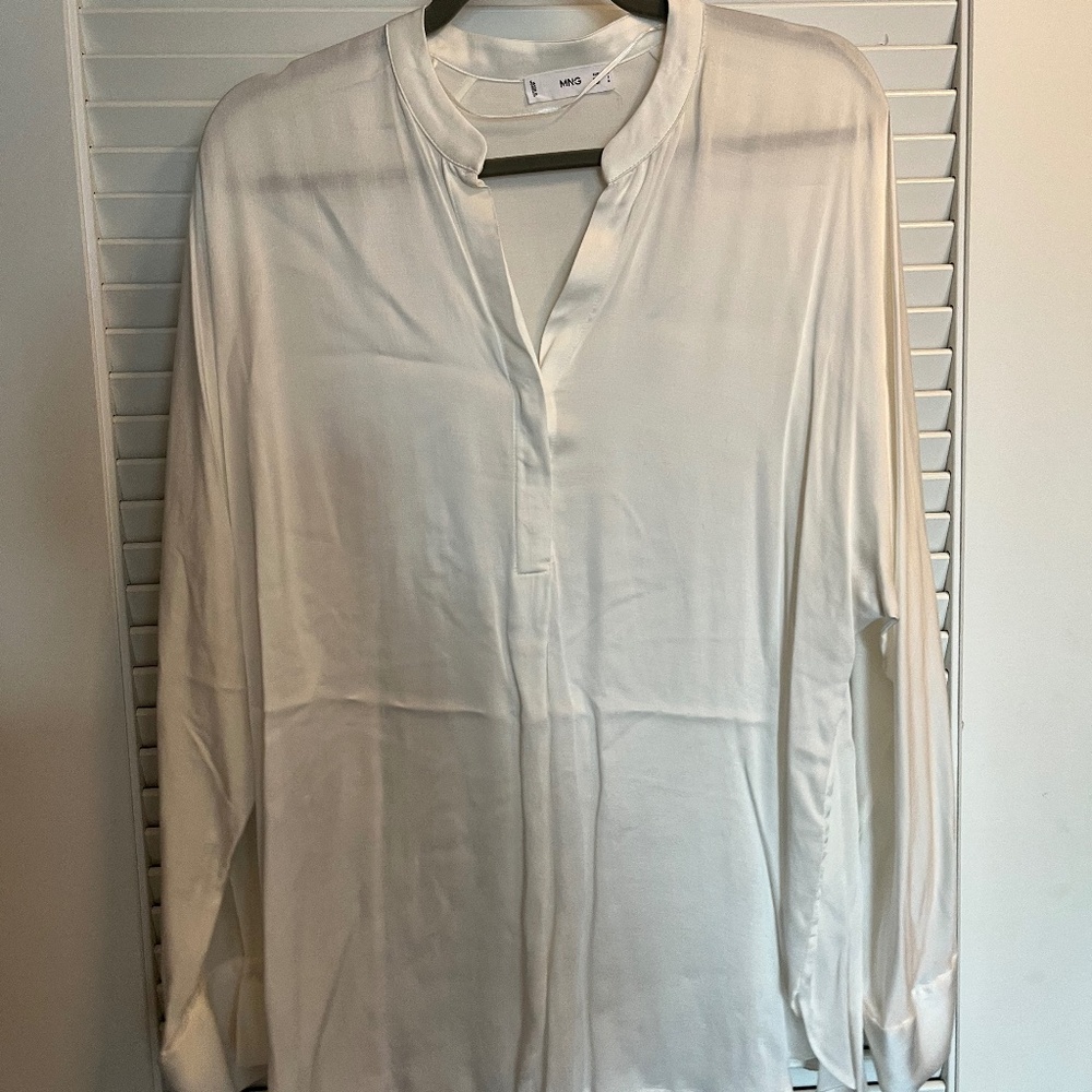 Long sleeve silk notch collar v neck blouse
